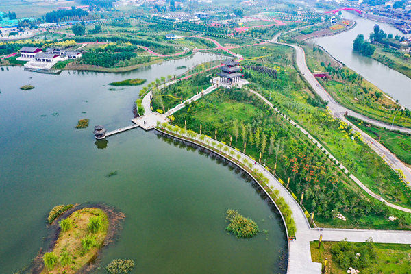 滏阳河上游的磁县如意湖湿地公园。闫洪图摄