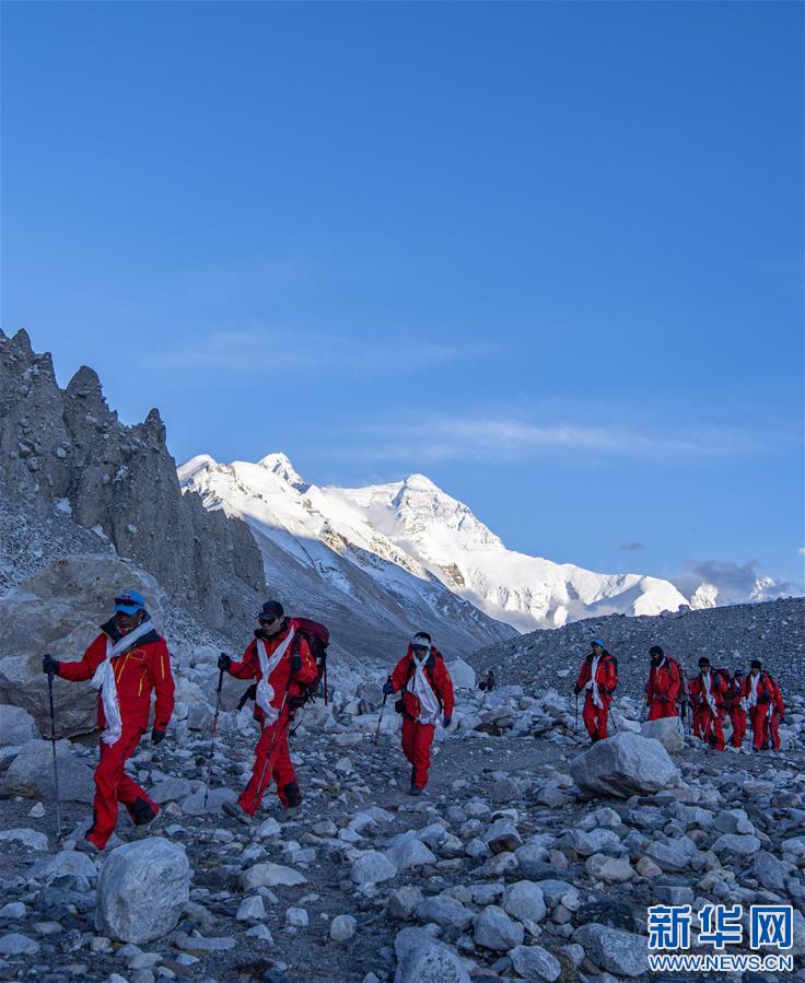 （2020珠峰高程测量）（7）2020珠峰高程测量登山队全体队员安全返回大本营