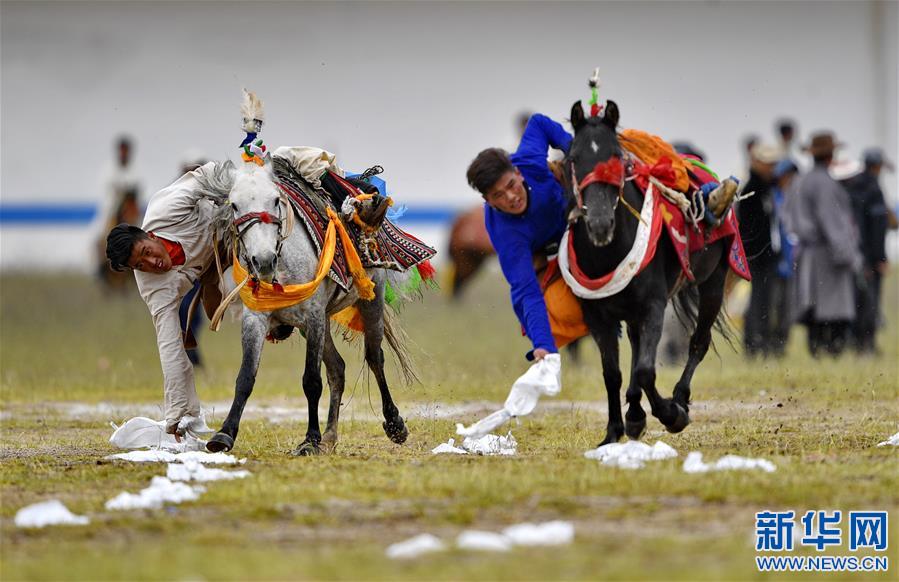 （体育）（3）西藏那曲：马背竞技