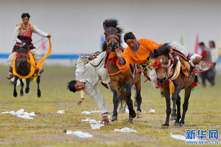 （体育）（11）西藏那曲：马背竞技