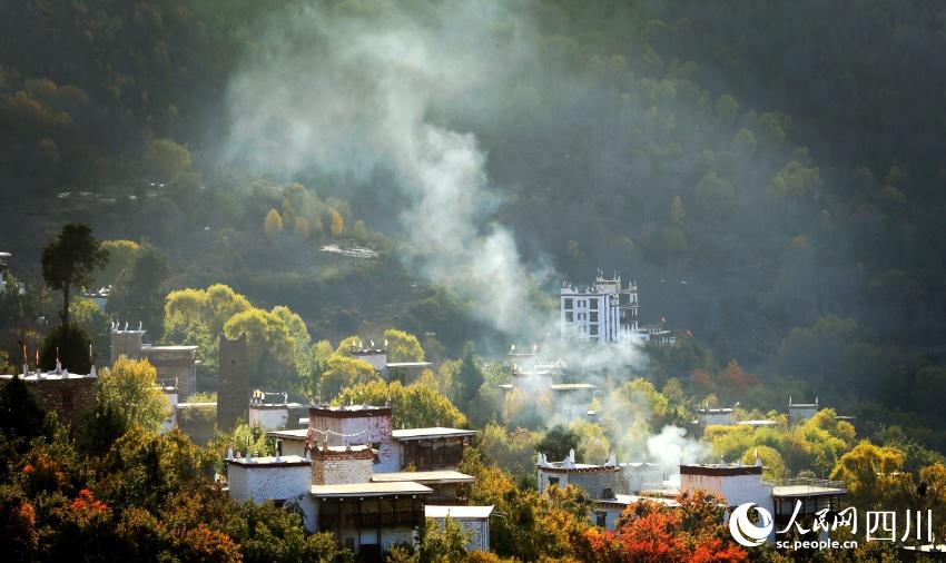 丹巴美景。李永安摄