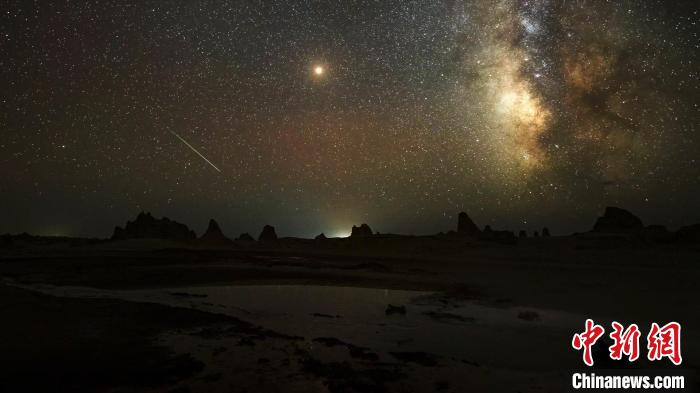 青海茫崖冷湖火星（天文）小镇入围“2021年度中国最美星空目的地案例”