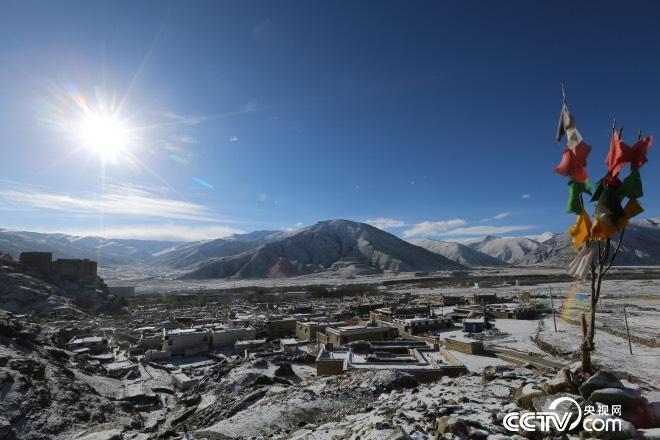 雪后初晴的琼结雪村。曲杰   摄影