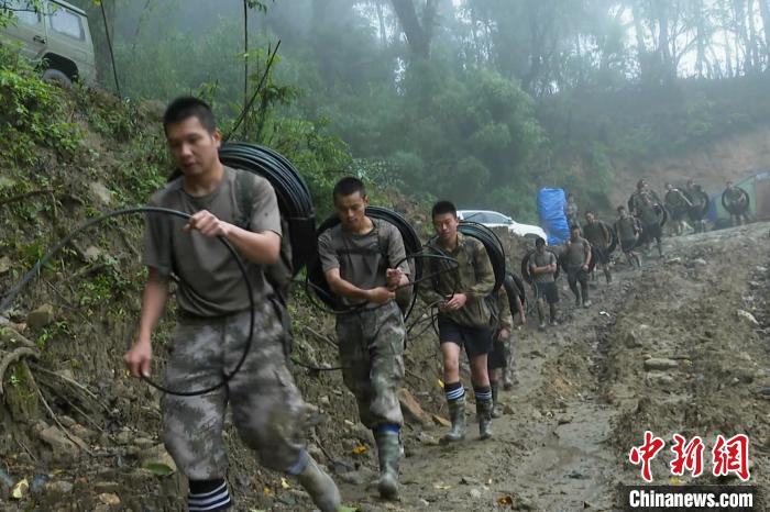 西藏军区墨脱无人区边防执勤点通网