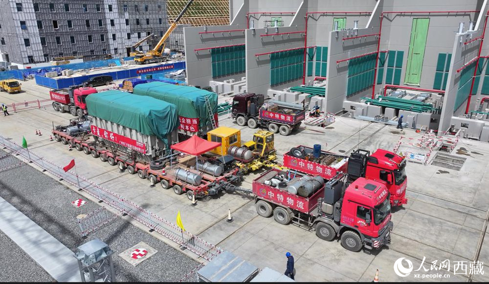 变压器运输途中