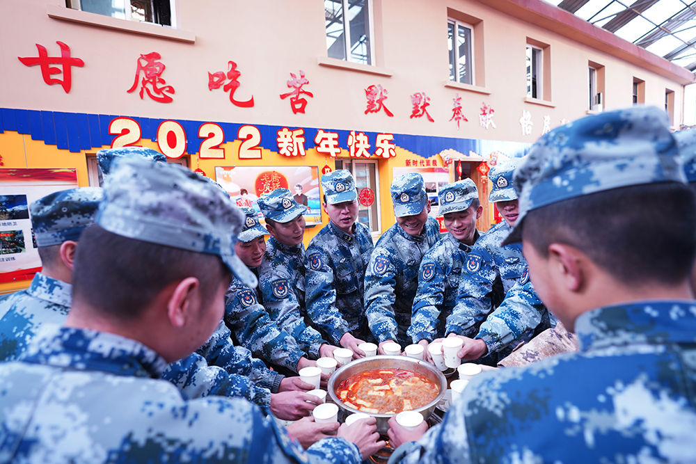 新春走基层丨春节登上甘巴拉，感受“英雄雷达站”的过人之处